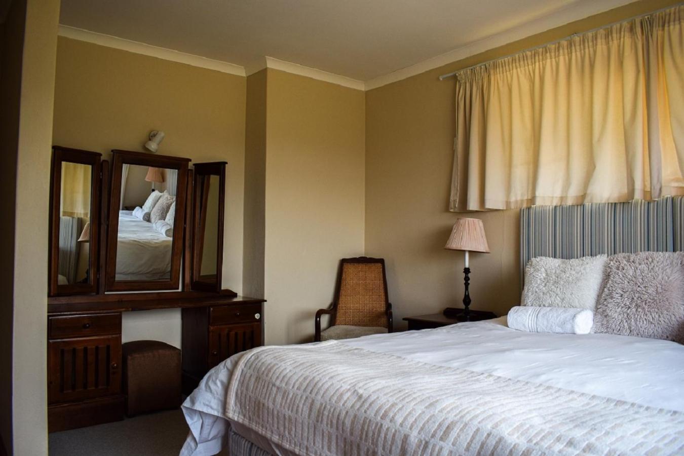 Berryfields Apartment Dullstroom Luaran gambar