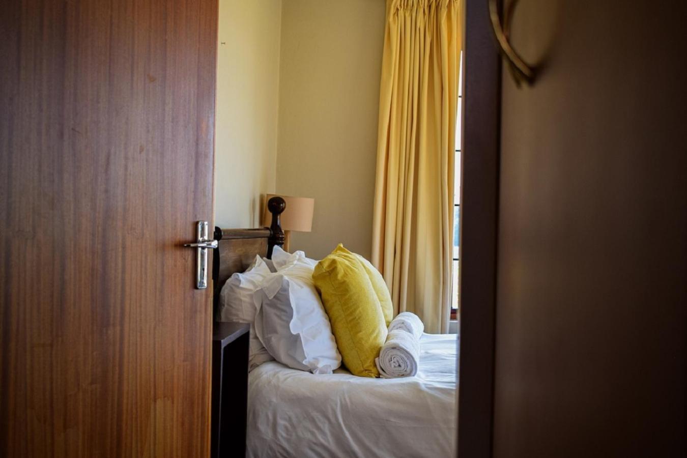 Berryfields Apartment Dullstroom Luaran gambar