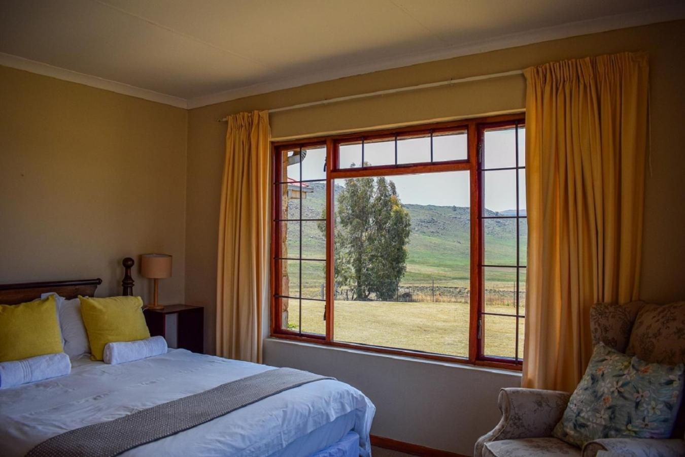 Berryfields Apartment Dullstroom Luaran gambar